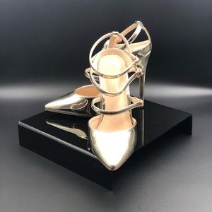 NEW, Gold strapped heel!
